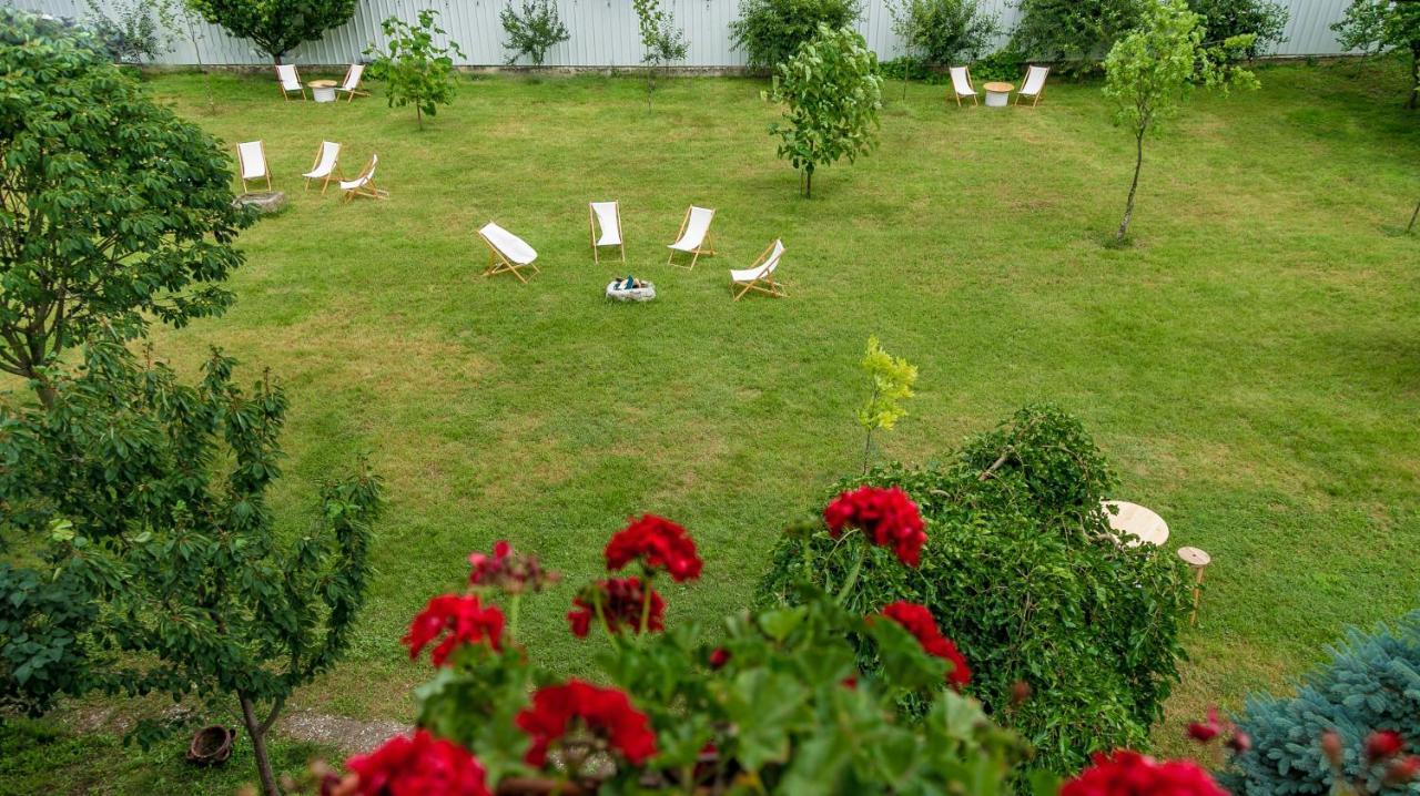 Отель Heaven Garden Доуэ-Май Экстерьер фото